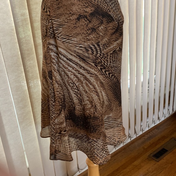 Frank Lyman animal print one shoulder midi dress. - Picture 4 of 8